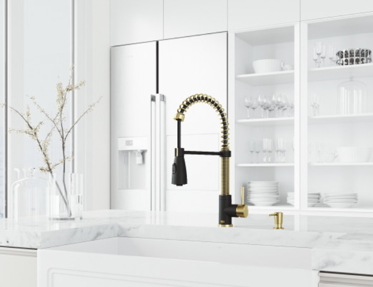 VIGO_Brant_Pull-Down_Spray_Kitchen_Faucet