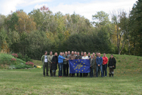 E03_2009_group_flag1.jpg