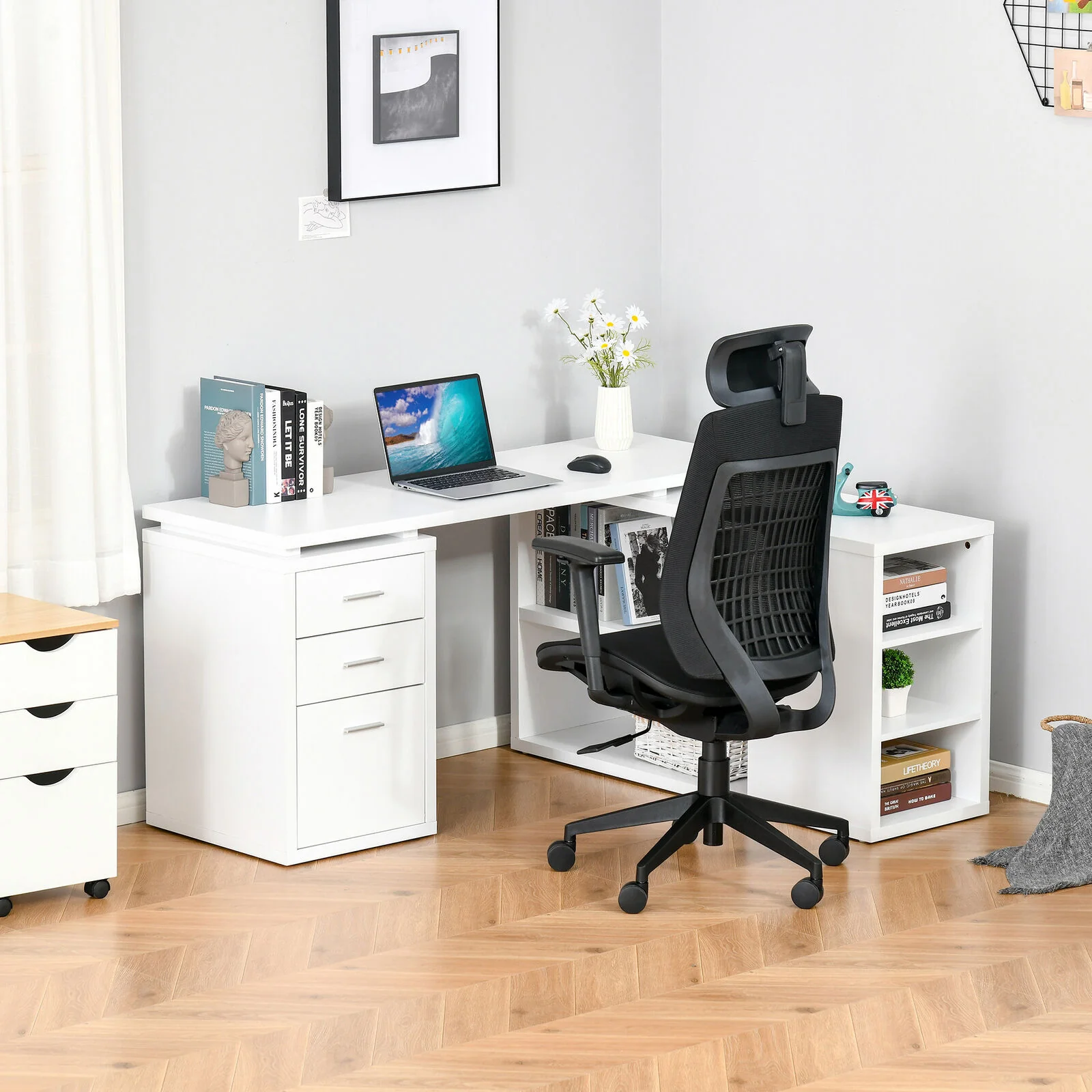 Compact and Cute Corner Desk .jpg