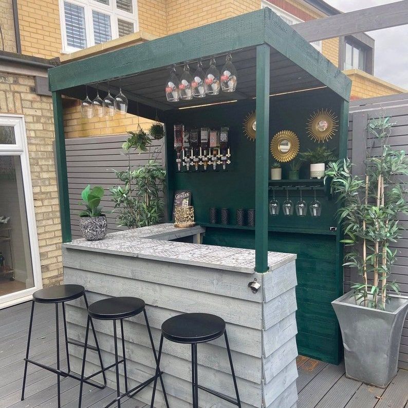 House-Attached Bar