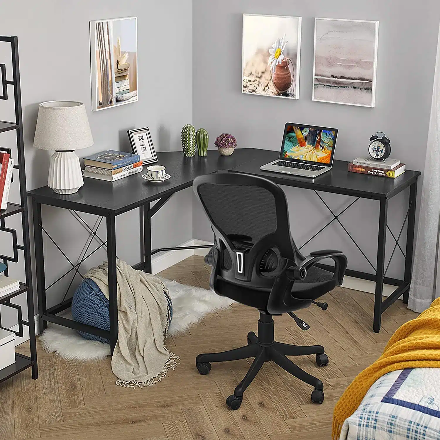 Sleek L Desk for A Bedroom