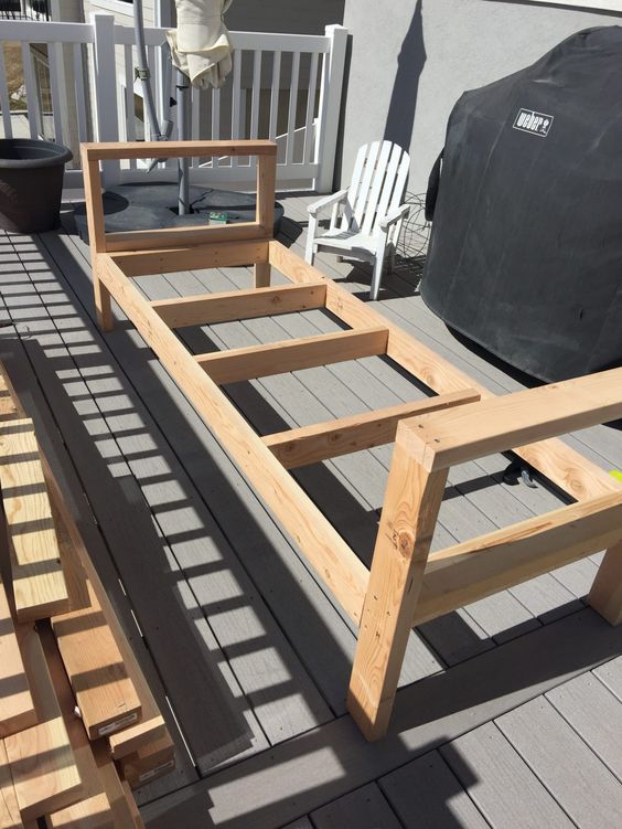 Building The Stretcher Of The DIY Outdoor Couch