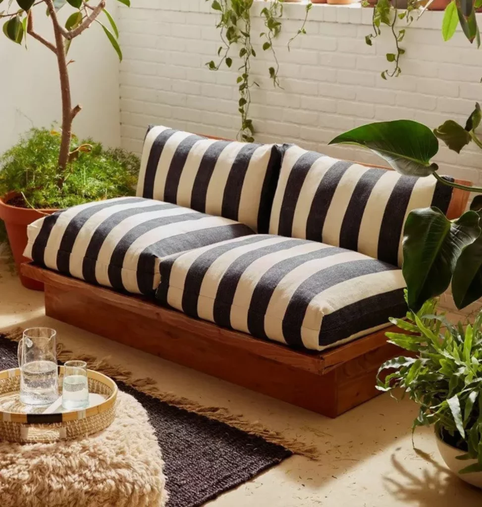 What is a Perfect Outdoor Couch?