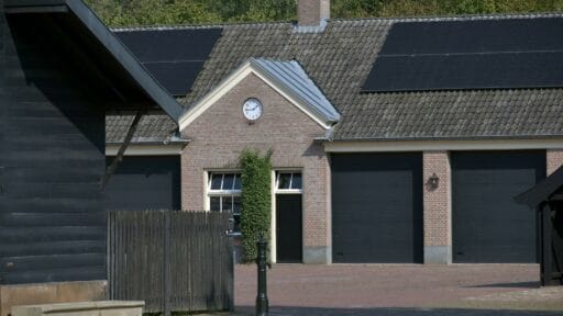 Selling Your Home and Garage with the Maximum Benefit