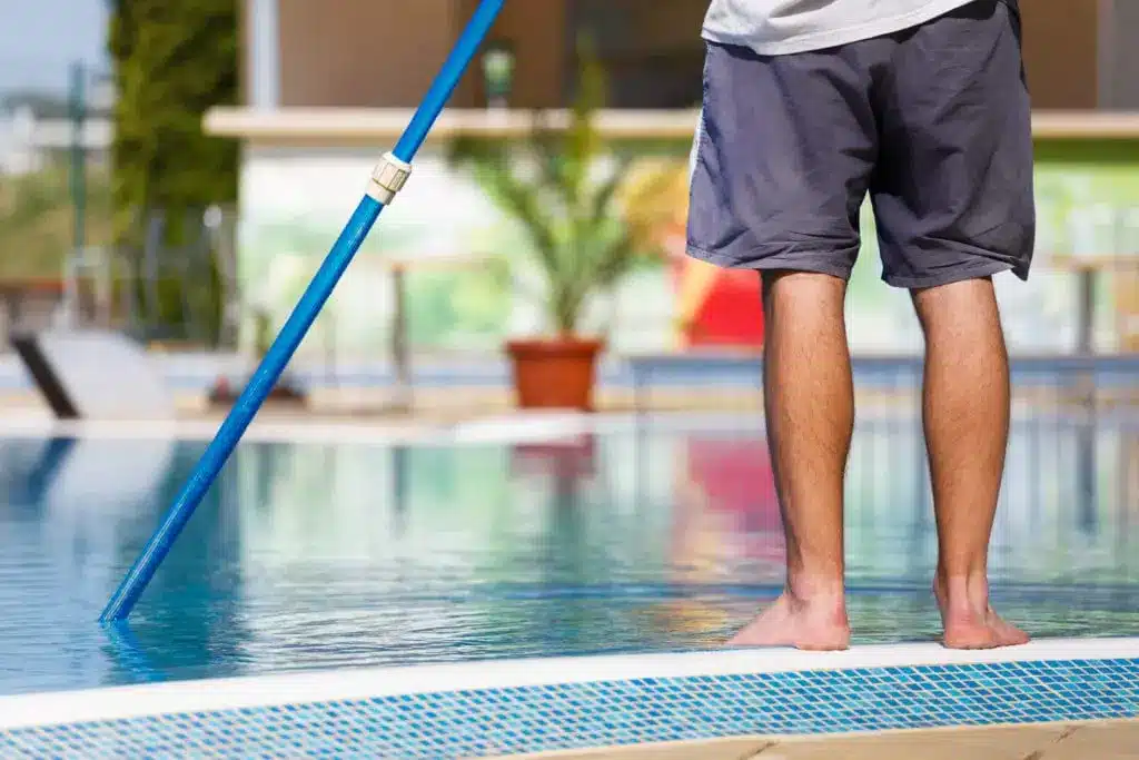 Right Pool Maintenance