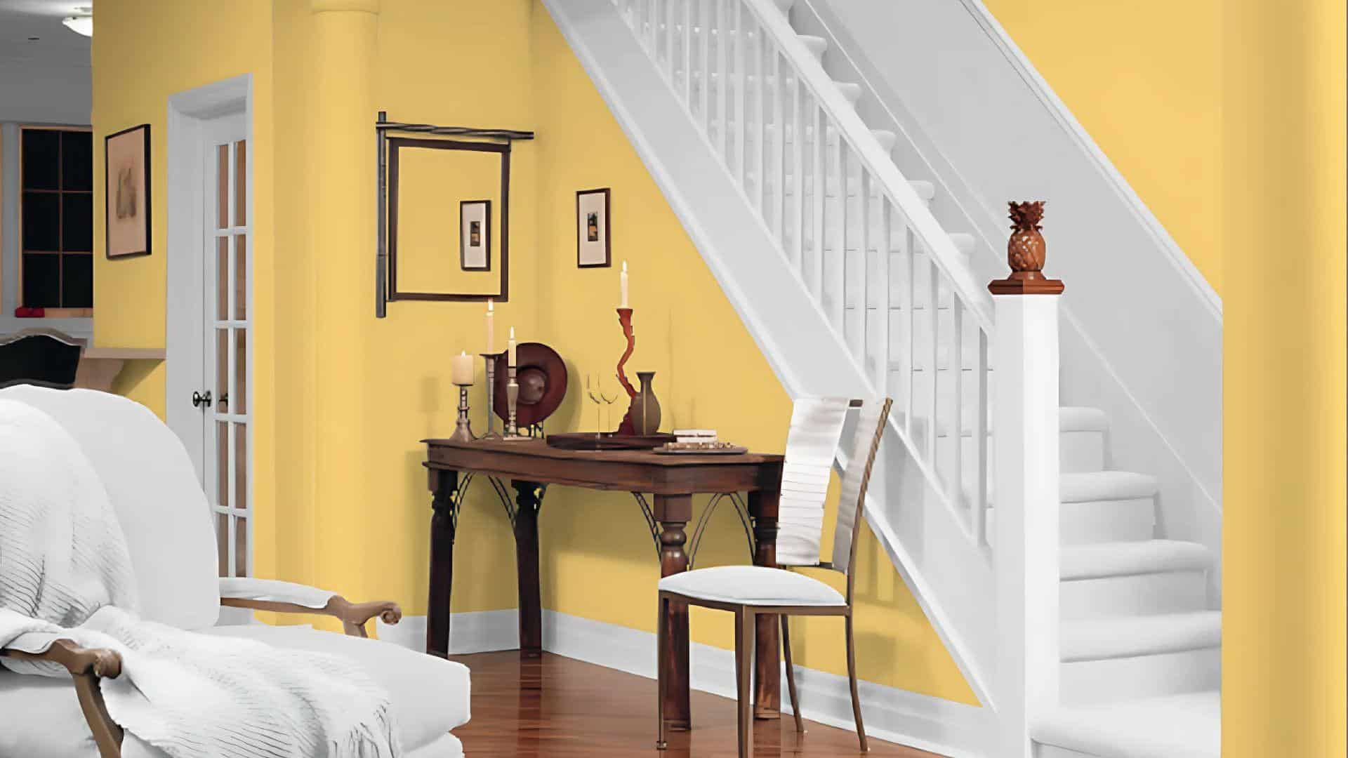 qWhy_Choose_Benjamin_Moore_Stuart_Gold_HC-10