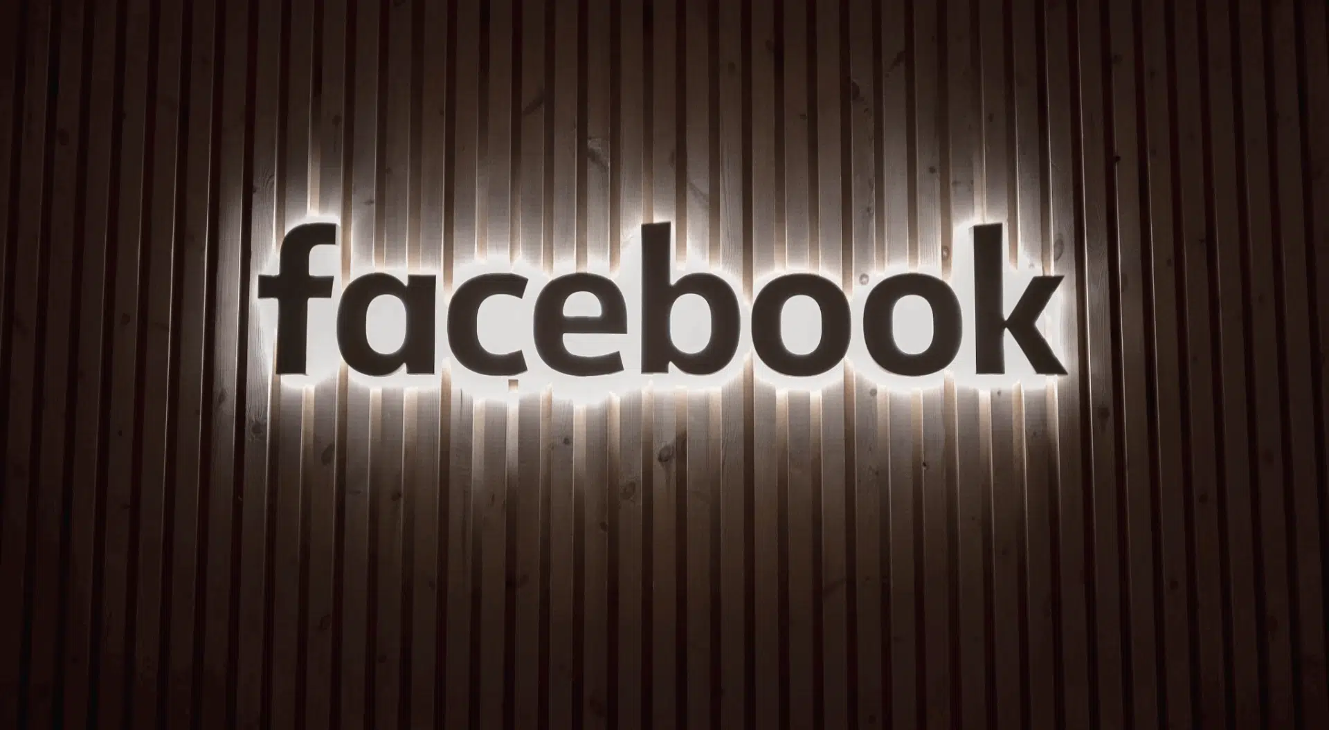 Creative Ways to Use Fonts in Facebook Ads