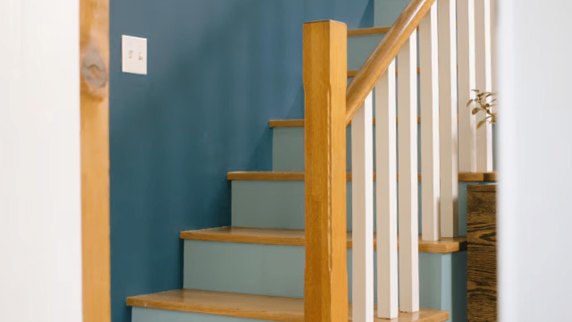 15 Best Stair Paint Colors for Any Style