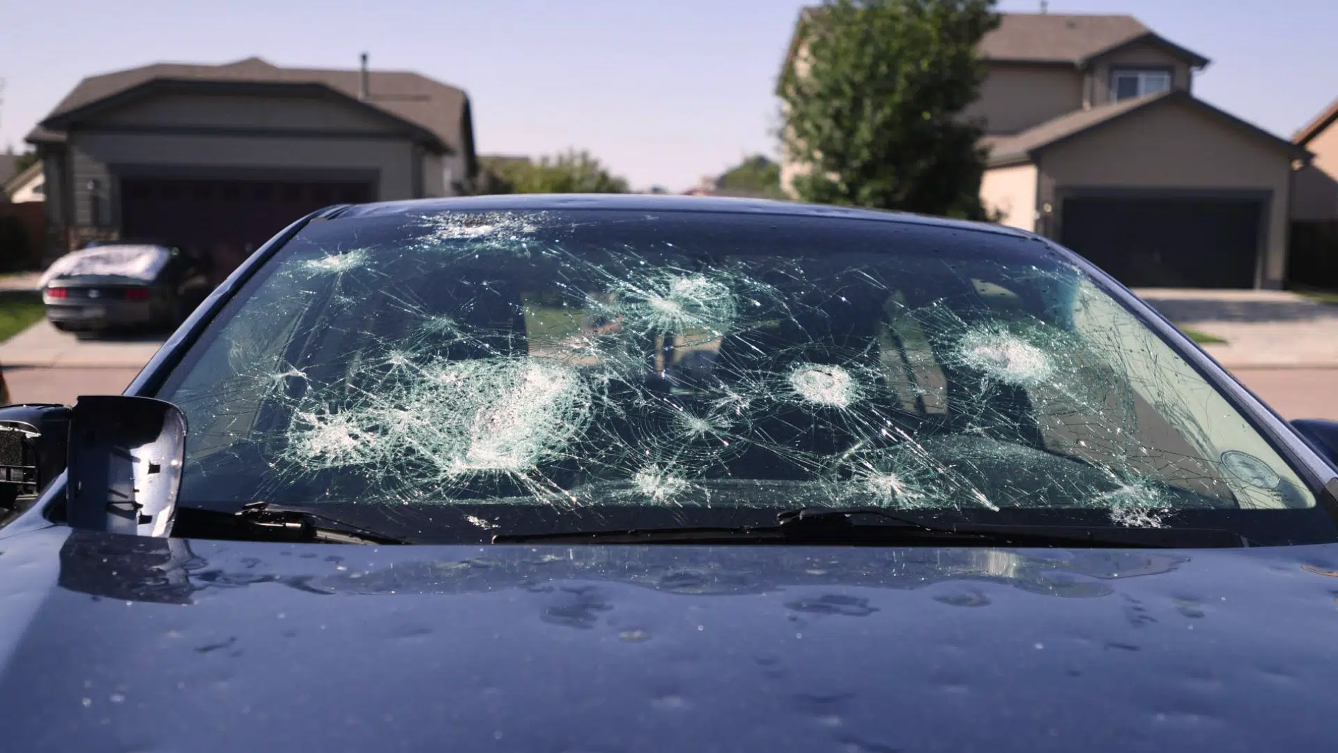 Can_Hail_Break_Car_Windows