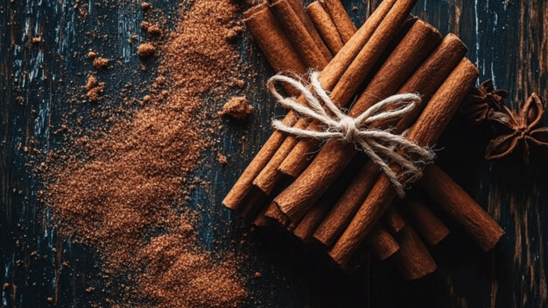 Cinnamon_Stick_Bundles_Tied_with_Twine