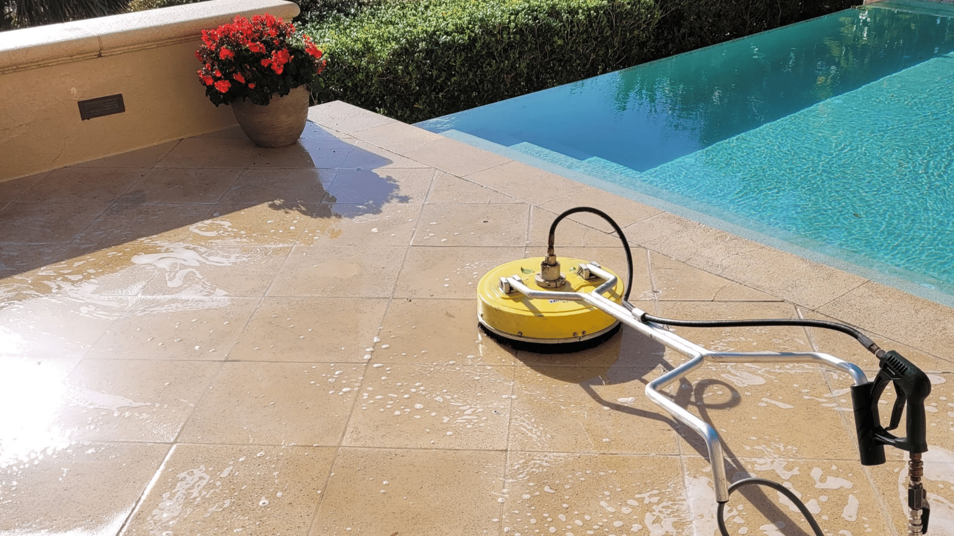 Concrete_Pool_Deck_Cleaning_Methods
