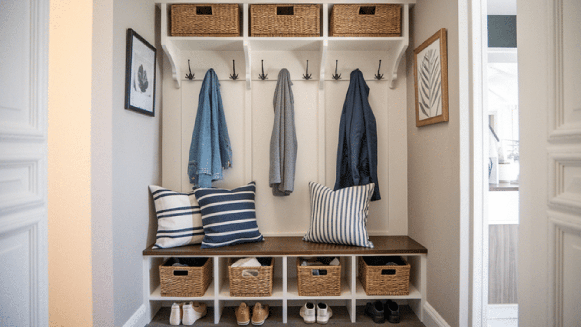 Create_a_Mini_Mudroom_Nook