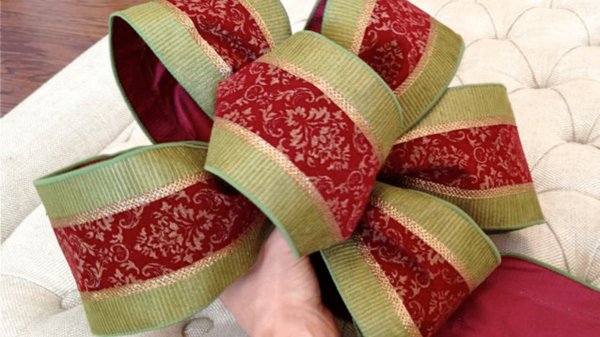 Drape_Old_Scarves_as_Festive_Outdoor_Ribbon