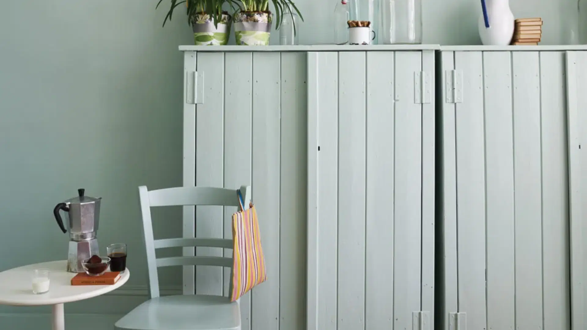 Farrow_and_Ball_Cornforth_White_No228