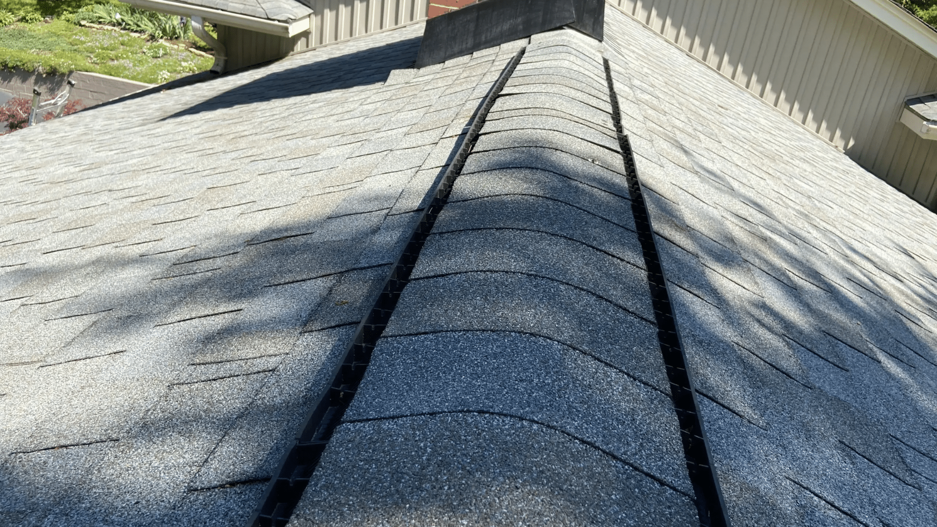 Flashing_and_Ridge_Cap_Damage