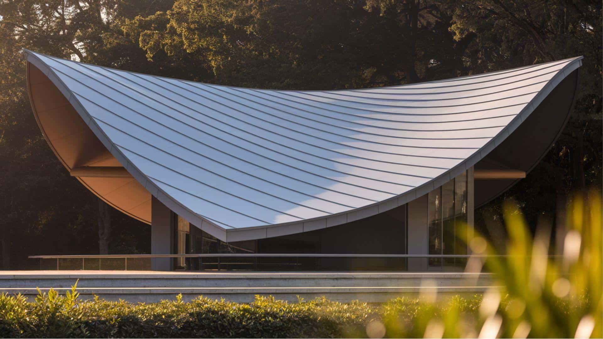 Hyperbolic_Paraboloid_Roof