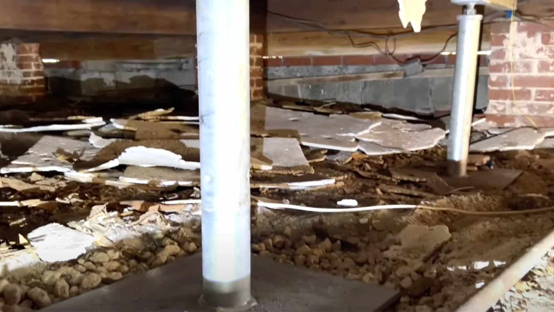 STEP_4_Install_Crawl_Space_Jacks