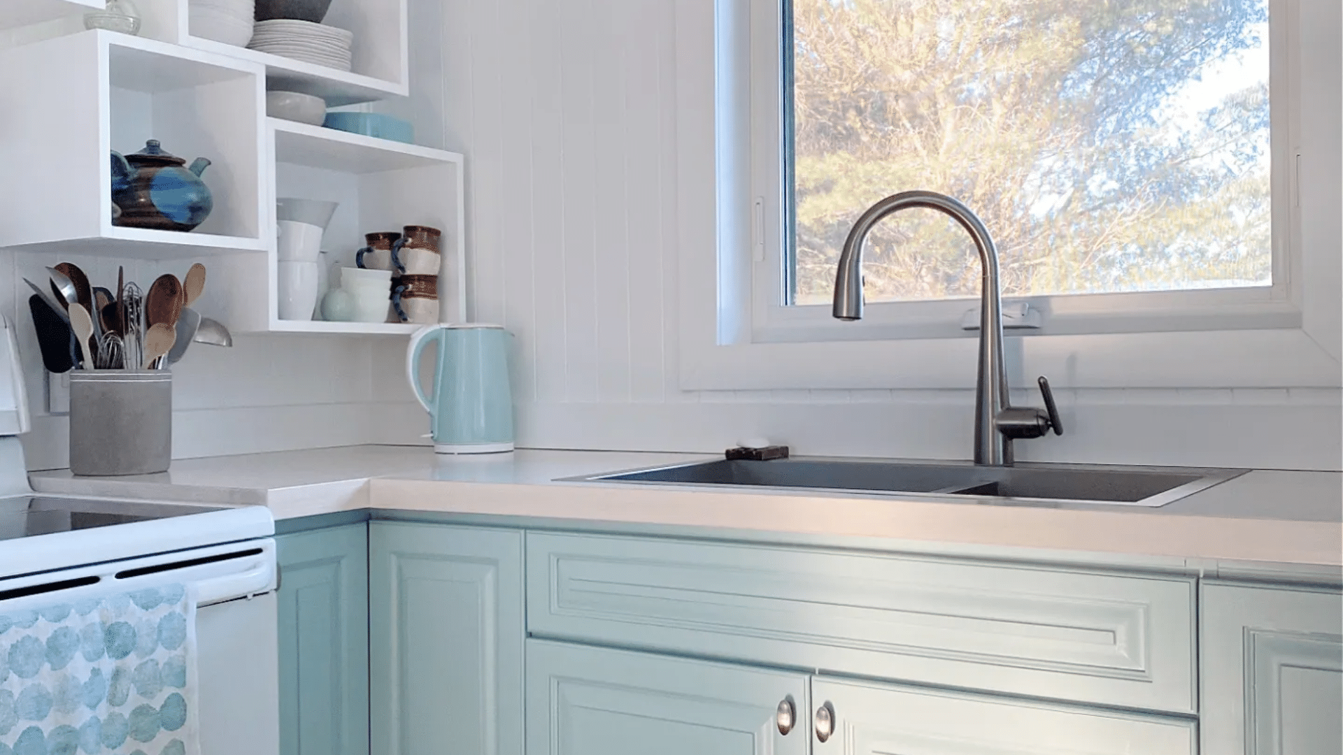 Sherwin-Williams_Emerald_Urethane_Trim_Enamel