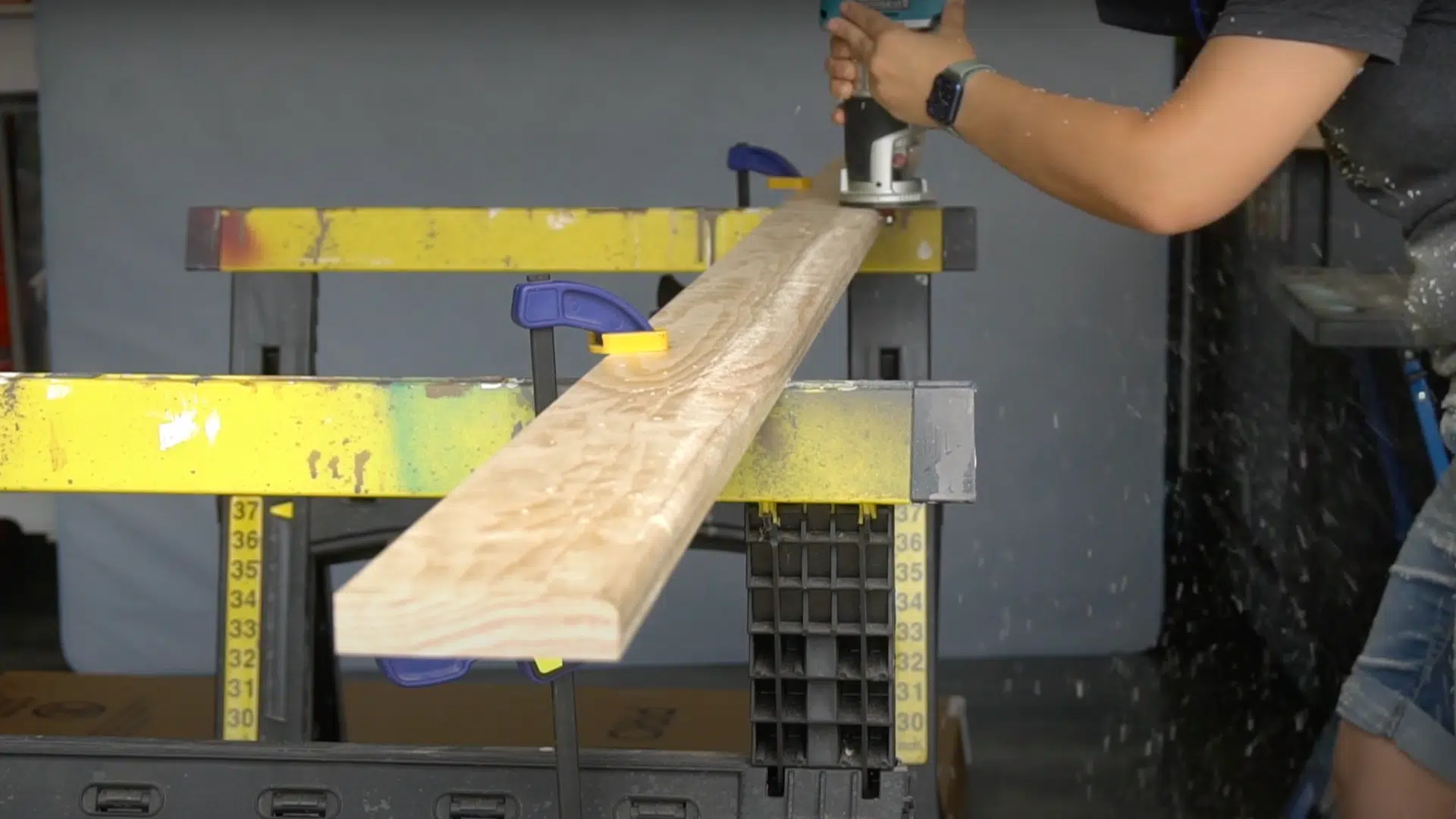 Step_3_Mark_and_Cut_the_Ladder_Steps