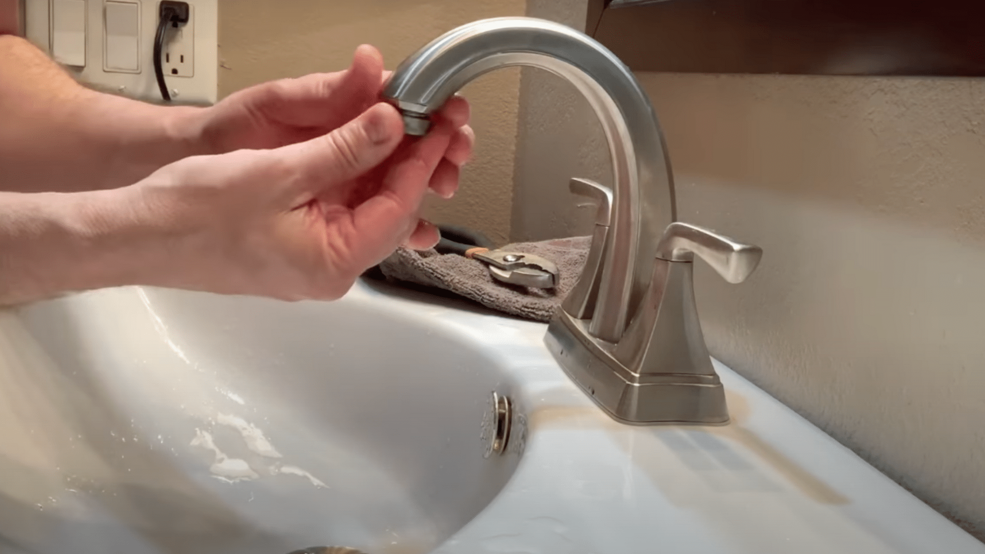 Step_5_Put_the_Aerator_Back