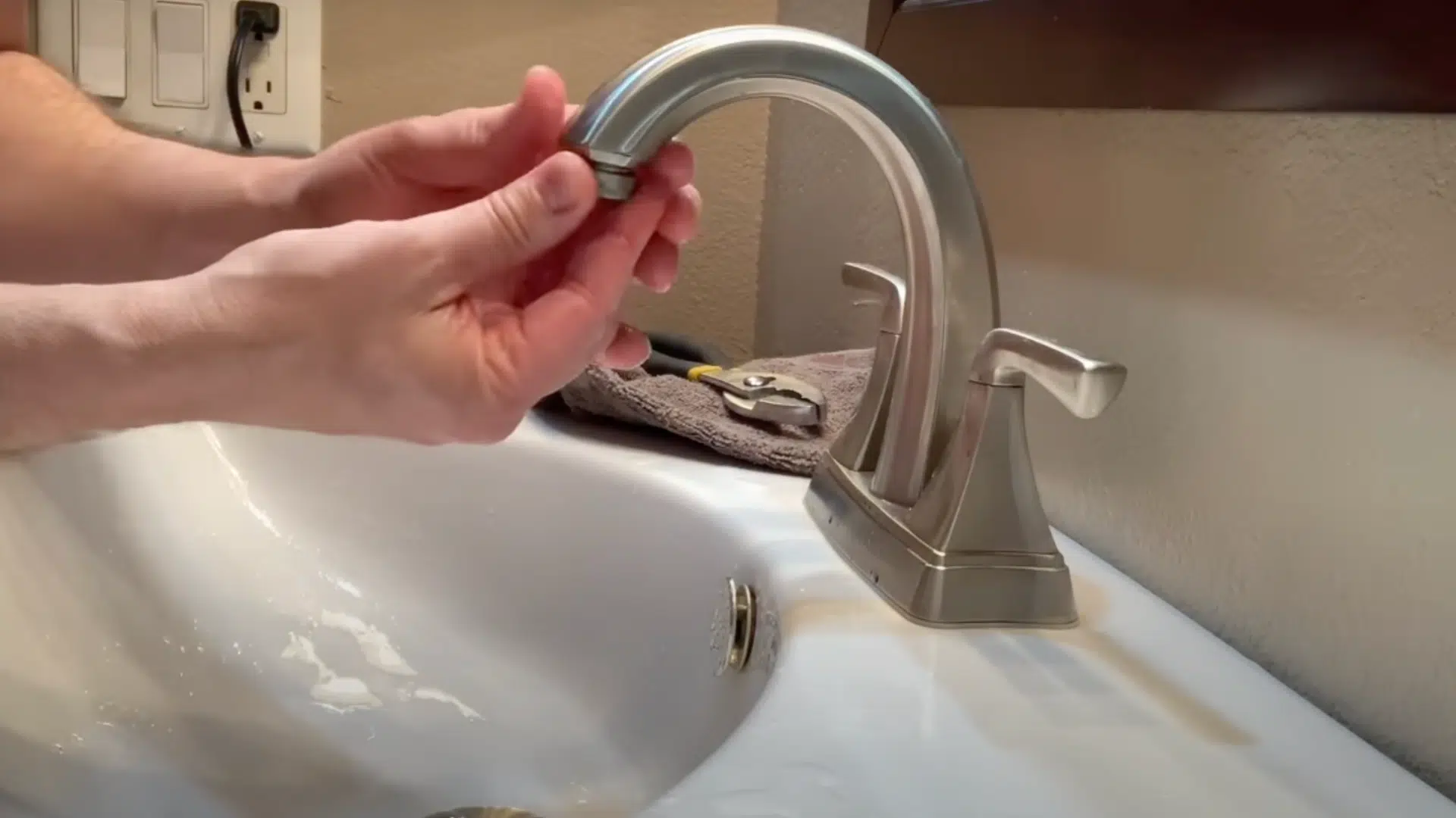 Step_5_Put_the_Aerator_Back