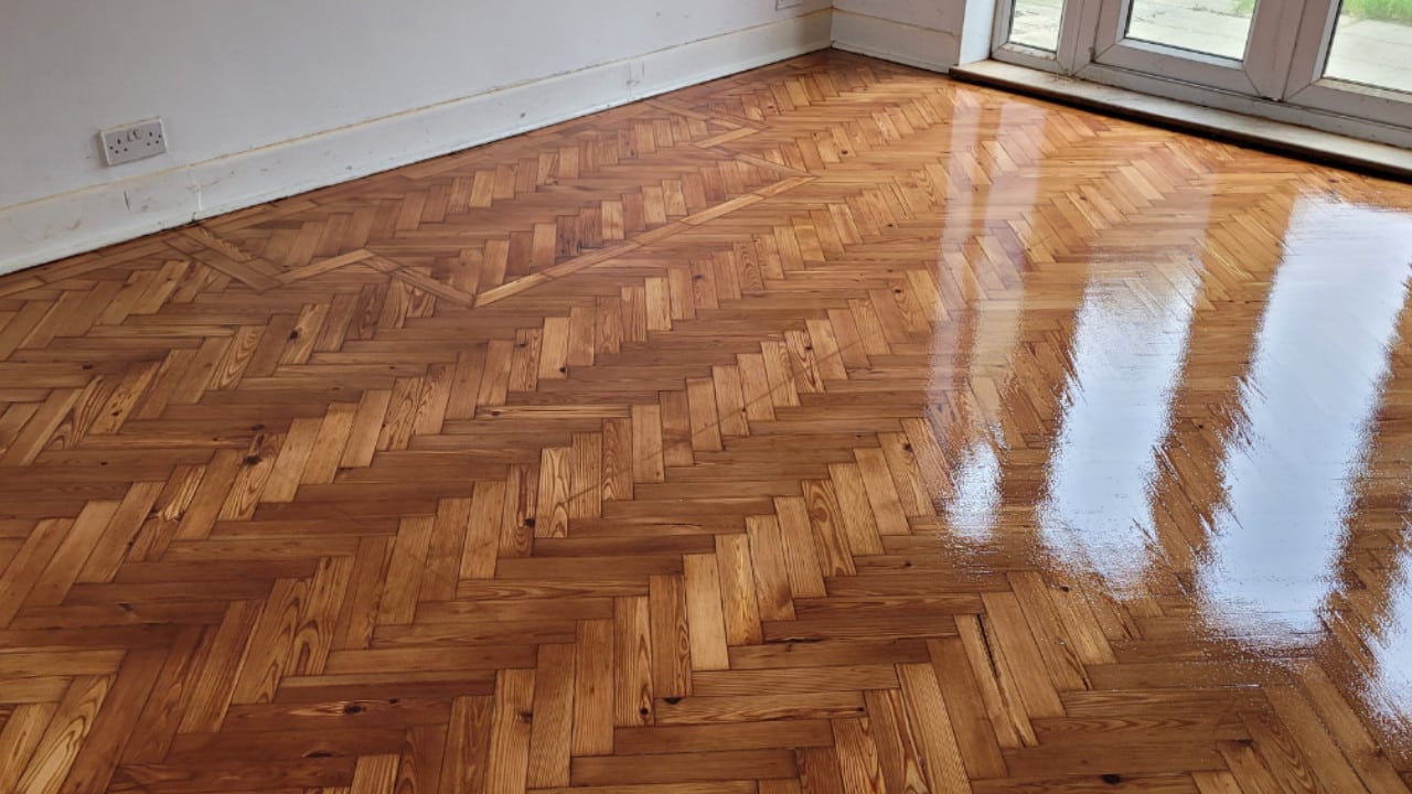 Why is Contract Flooring Ideal for Homeowners in London?