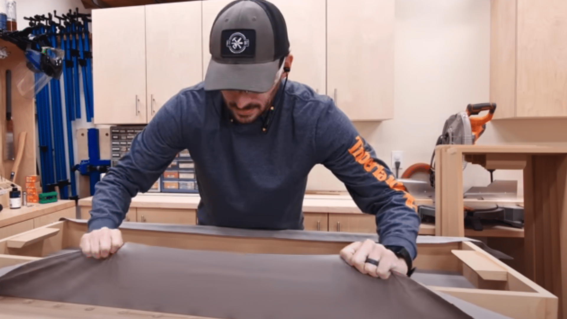 Wrapping_with_Fabric