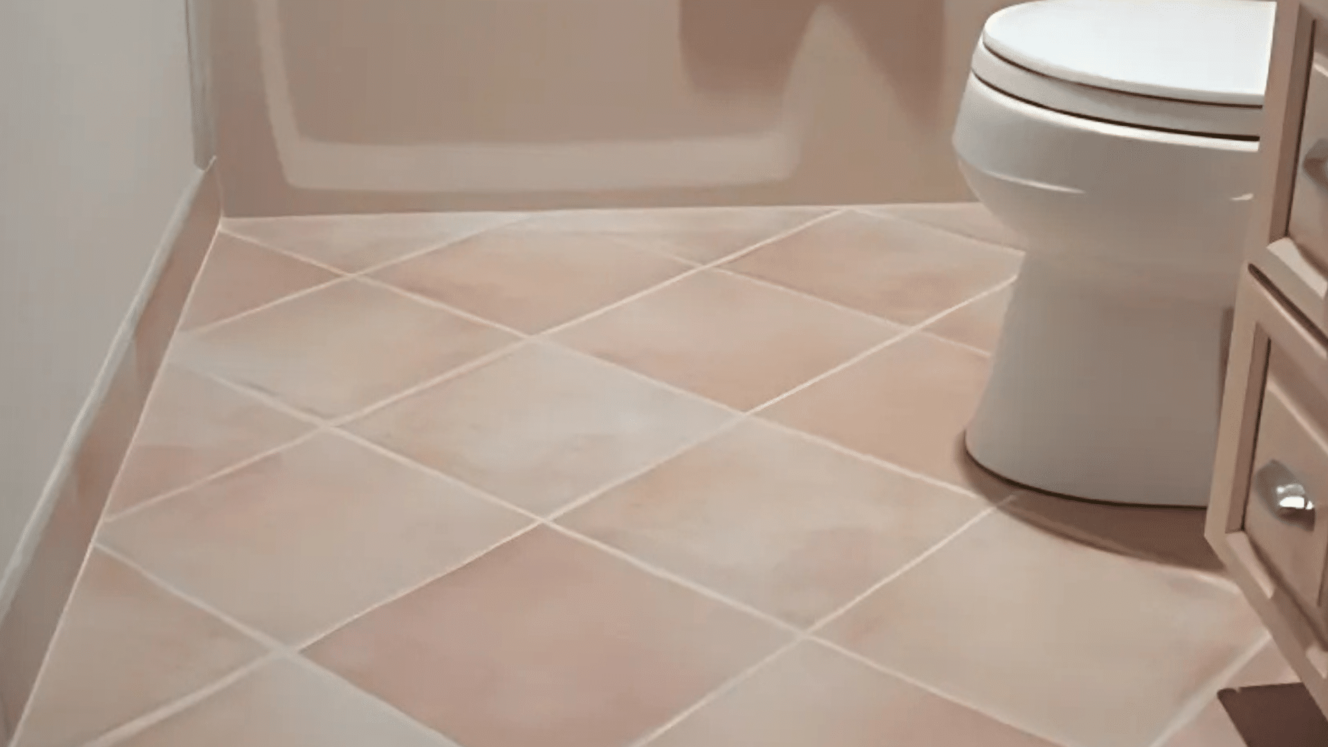 b-Diagonal_Tile_Grid