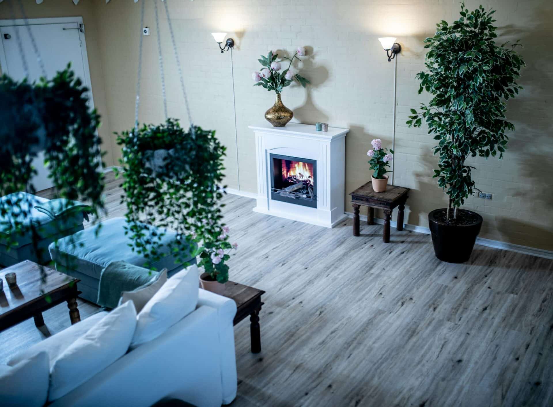 What Fire Table Designs Are Trending in 2025 Outdoor Living Spaces