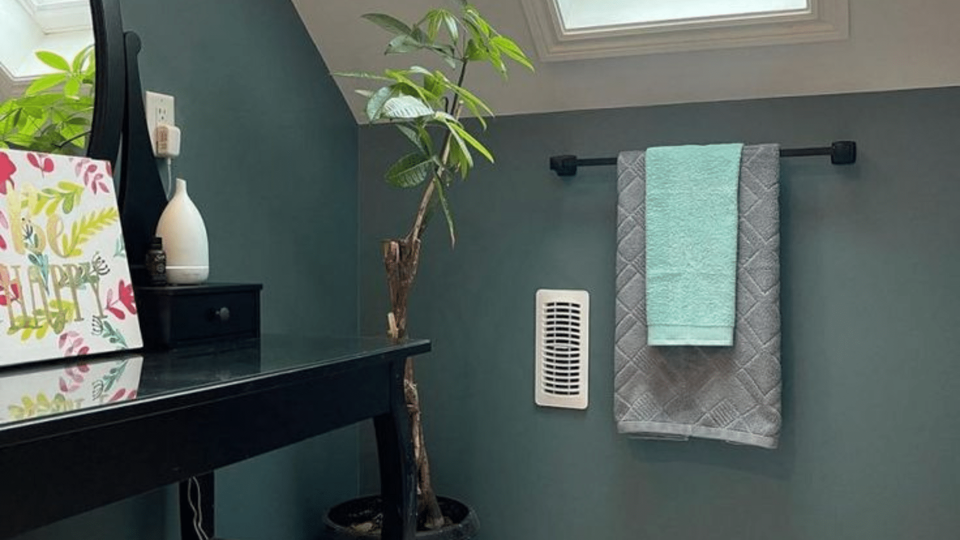 tAegean_Teal_in_Bathrooms