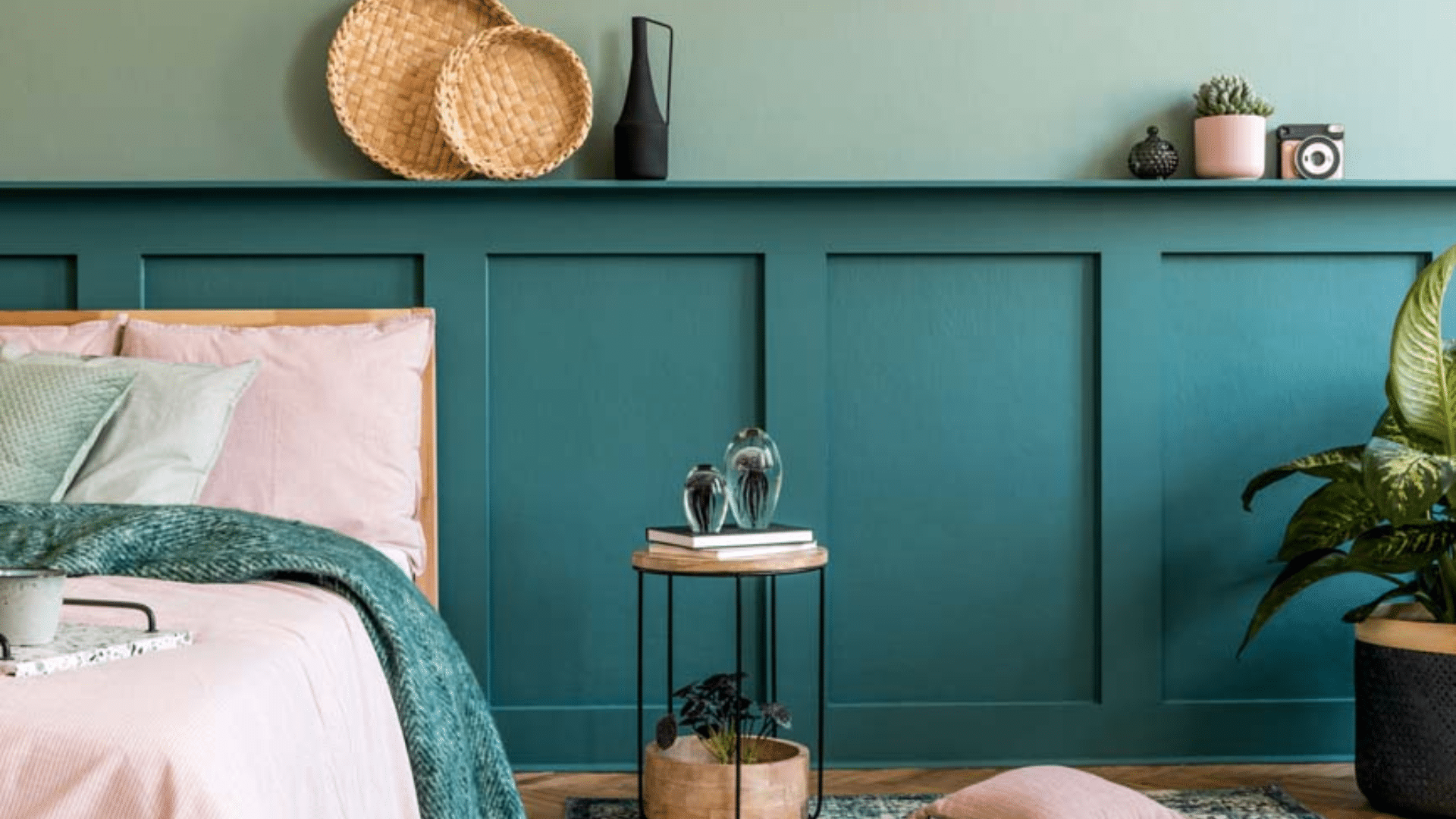 tAegean_Teal_in_Bedrooms