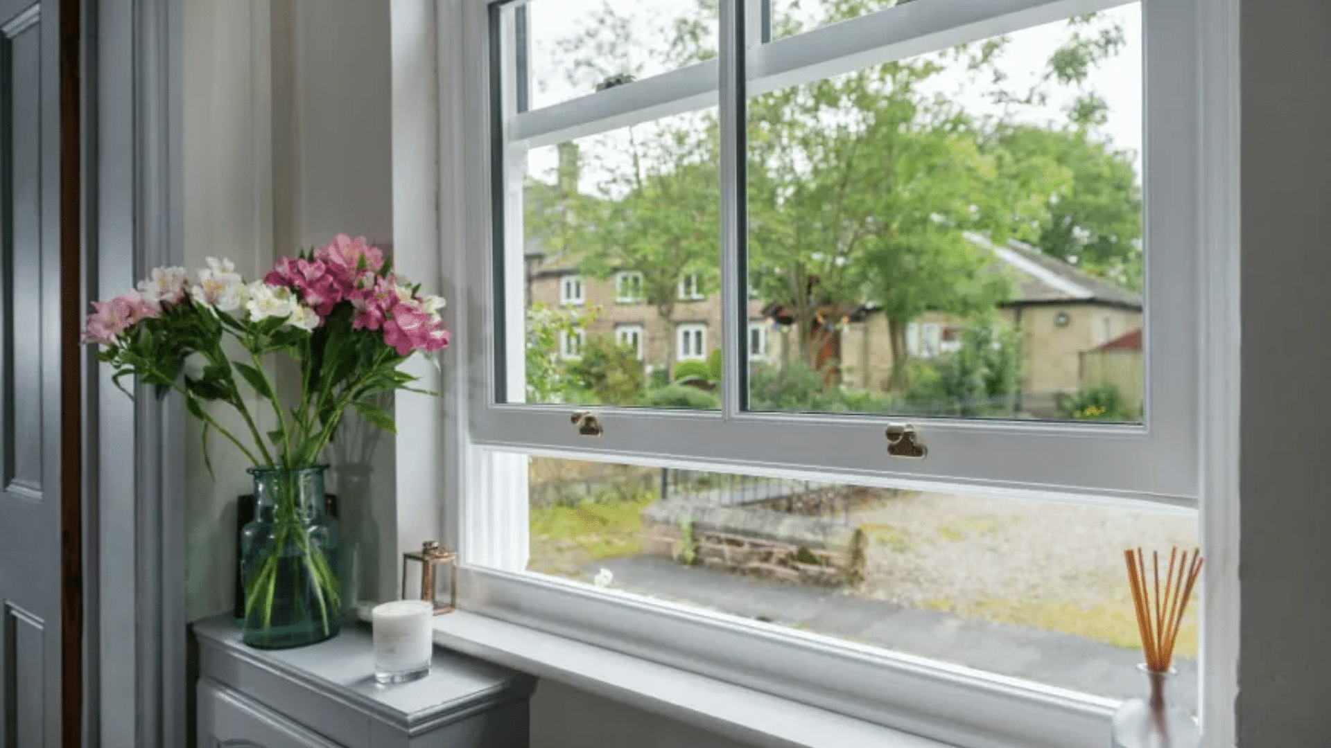 what is the sash of a window