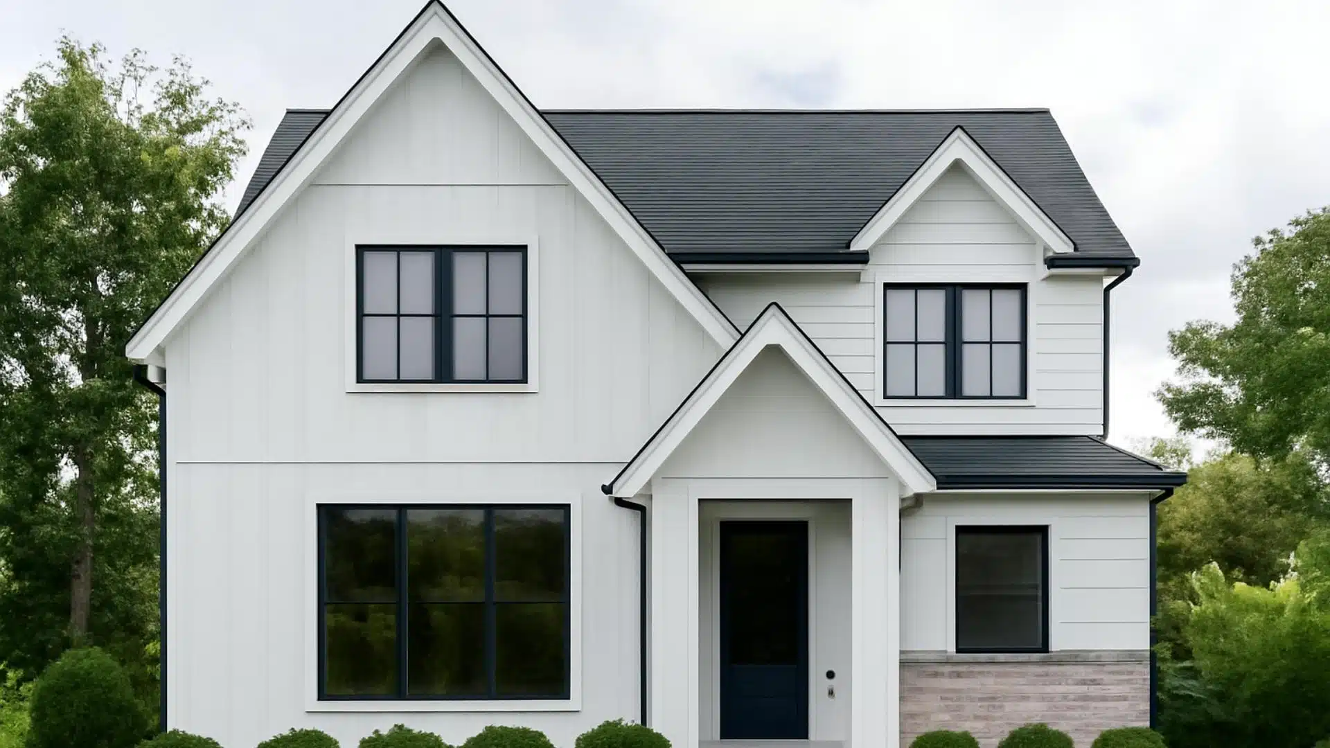 Decorators_White_OC-149