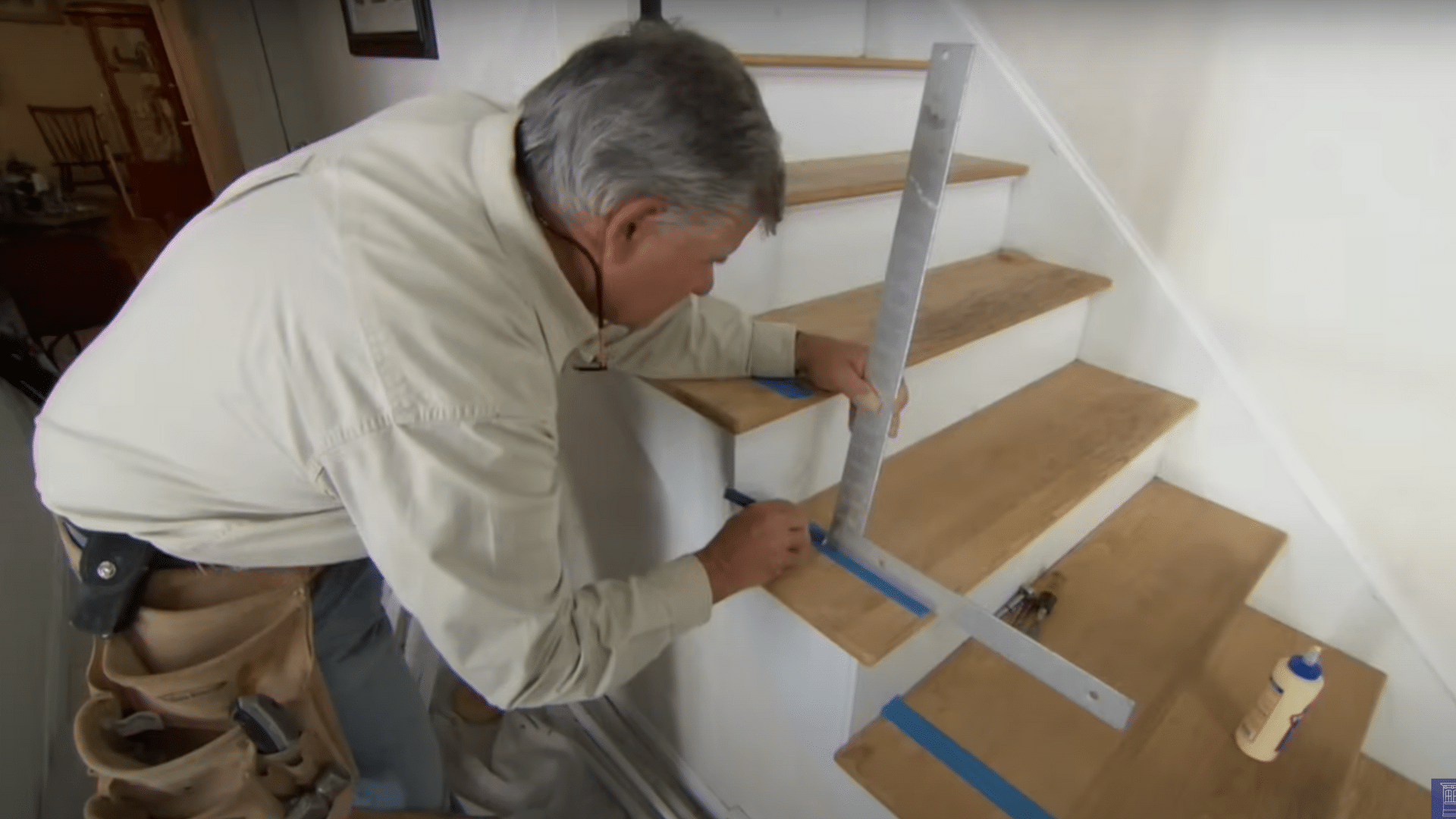 Step_4_Mark_Baluster_Locations_on_Treads_and_Transfer_to_the_Rail