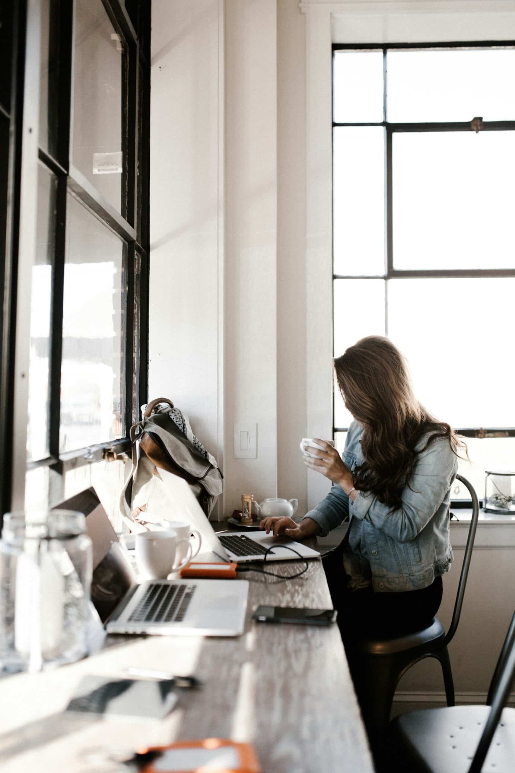 What Young Professionals Look for When Moving Away from High-Density Cities
