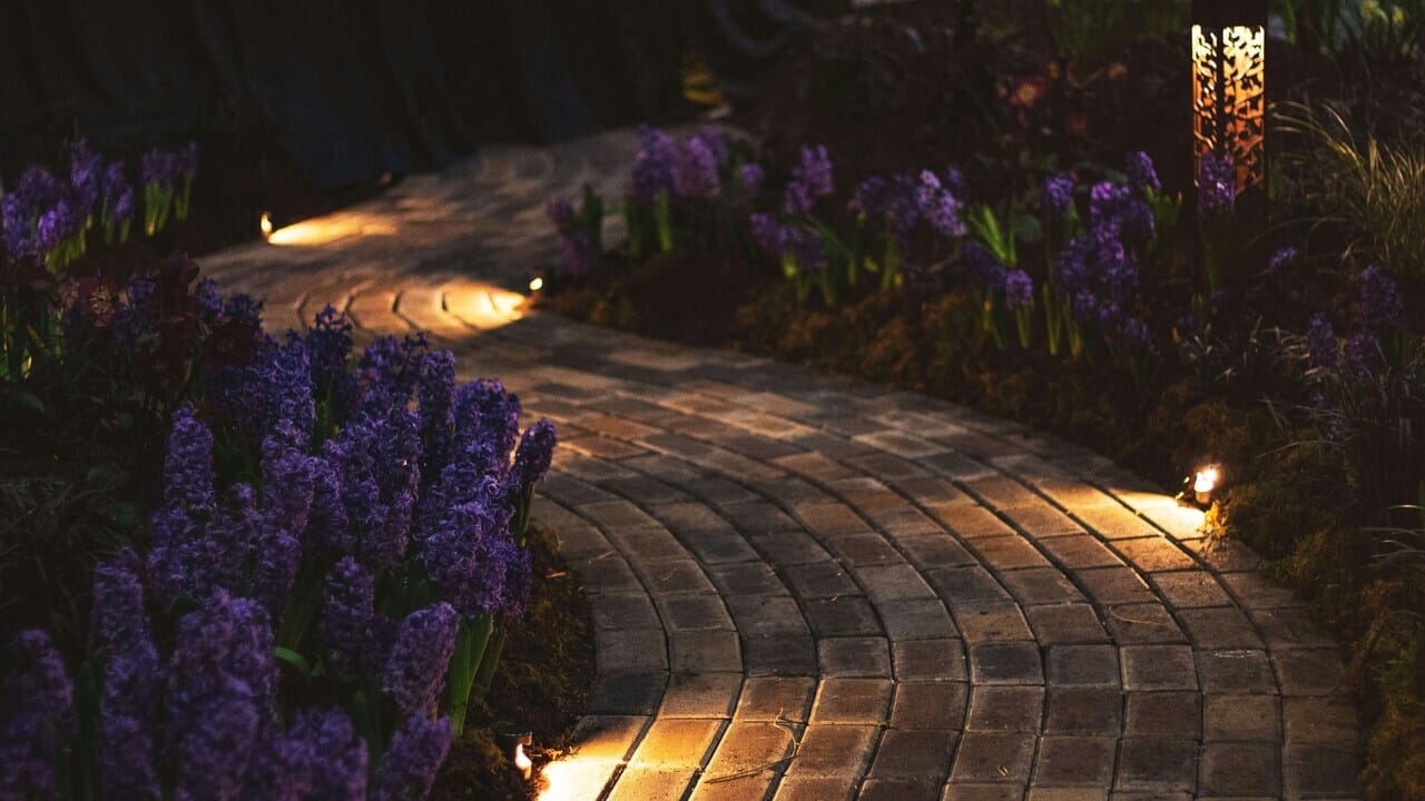 How to Zhuzh up Your Garden With Lighting
