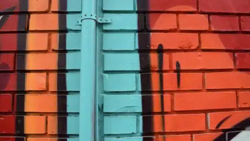 How to Use Exterior Paint to Highlight Architectural Features Like a Pro