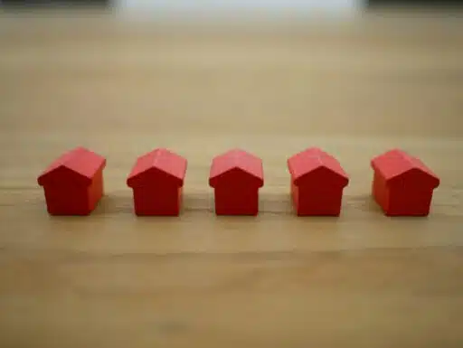 6 Best Practices for Renting From an Out-of-State Landlord