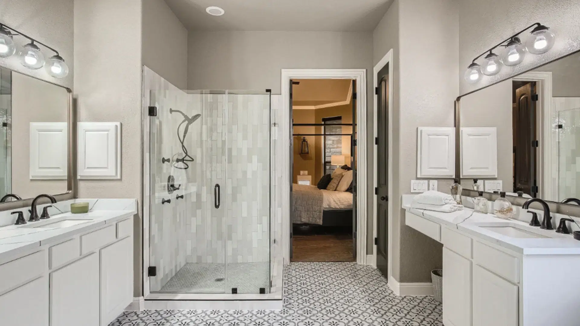 uLarge_Bathrooms
