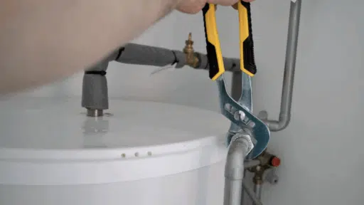 Modern Bathroom Plumbing: Blending Function with Design