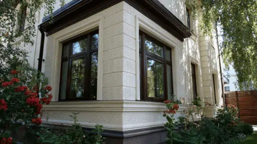 can you paint siding on a house