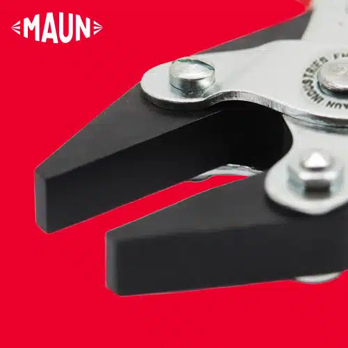 Maun Smooth Jaws Flat Nose Parallel Pliers Return Spring Comfort Grips 160 mm close up of smooth jaws on a red background with white Maun logo