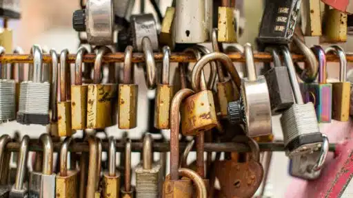 Top Signs You Need to Rekey Your Locks in Chicago