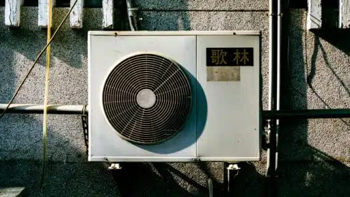 How a Mini Split 2-Zone Heat Pump Enhances Temperature Control?