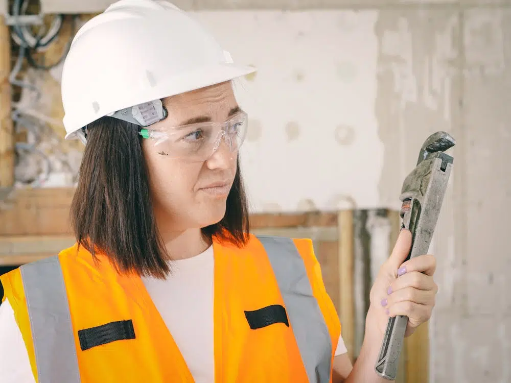 Home Repairs - Prep for Weekend Work That Calls for a Specialist