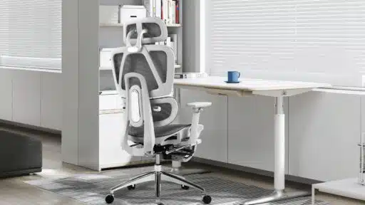 Best Ergonomic Office Chairs with Footrests for Max Comfort