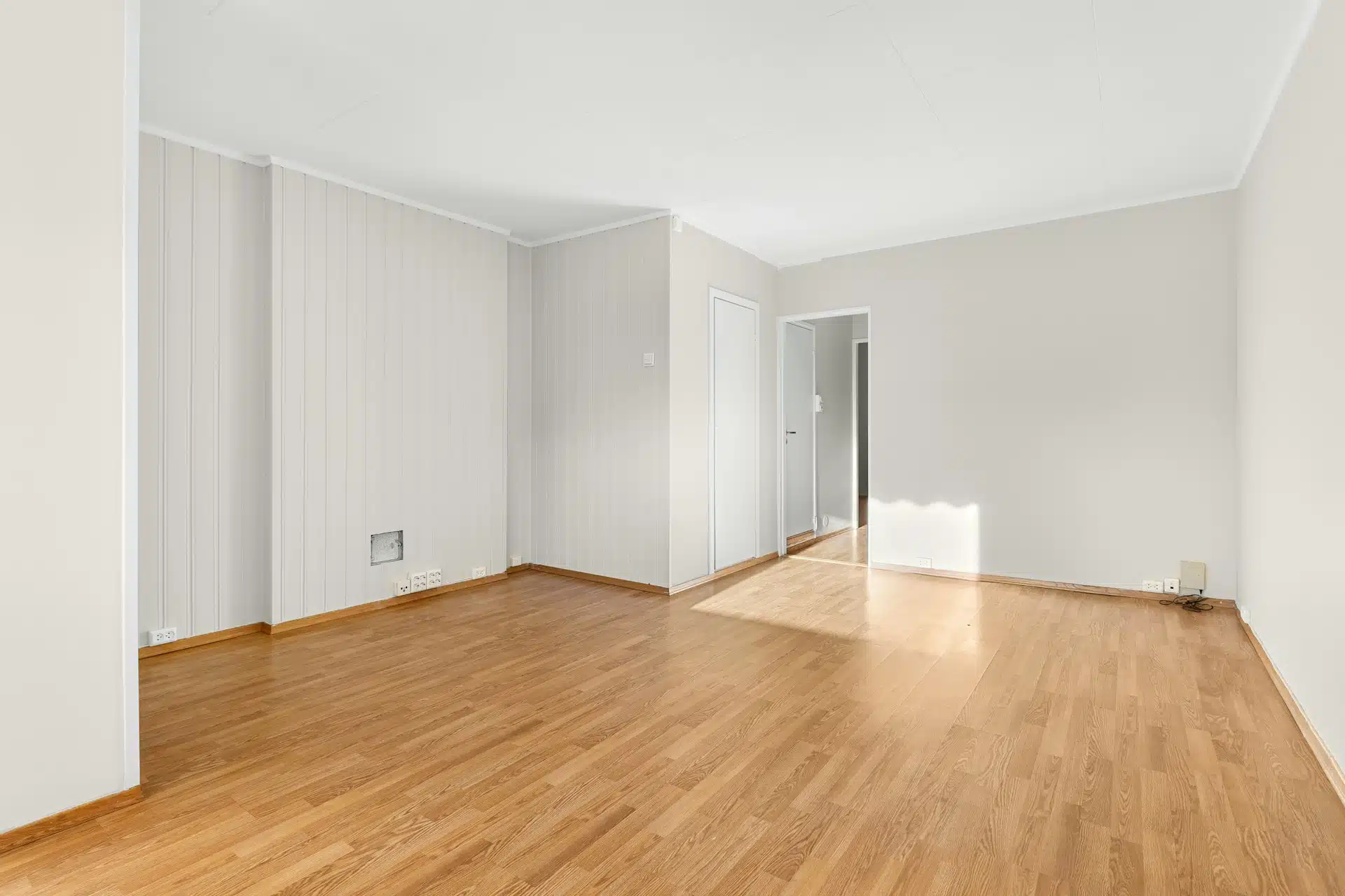 How to Properly Prepare Hardwood Flooring for Sanding