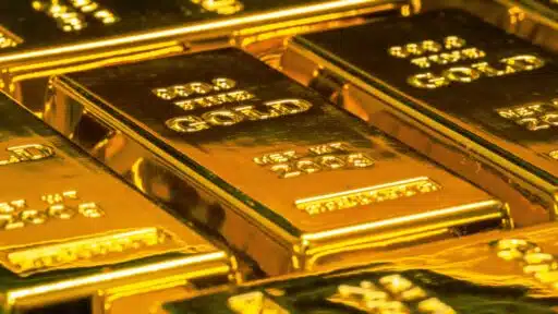 7 Key Things to Know Before You Buy Gold Bars