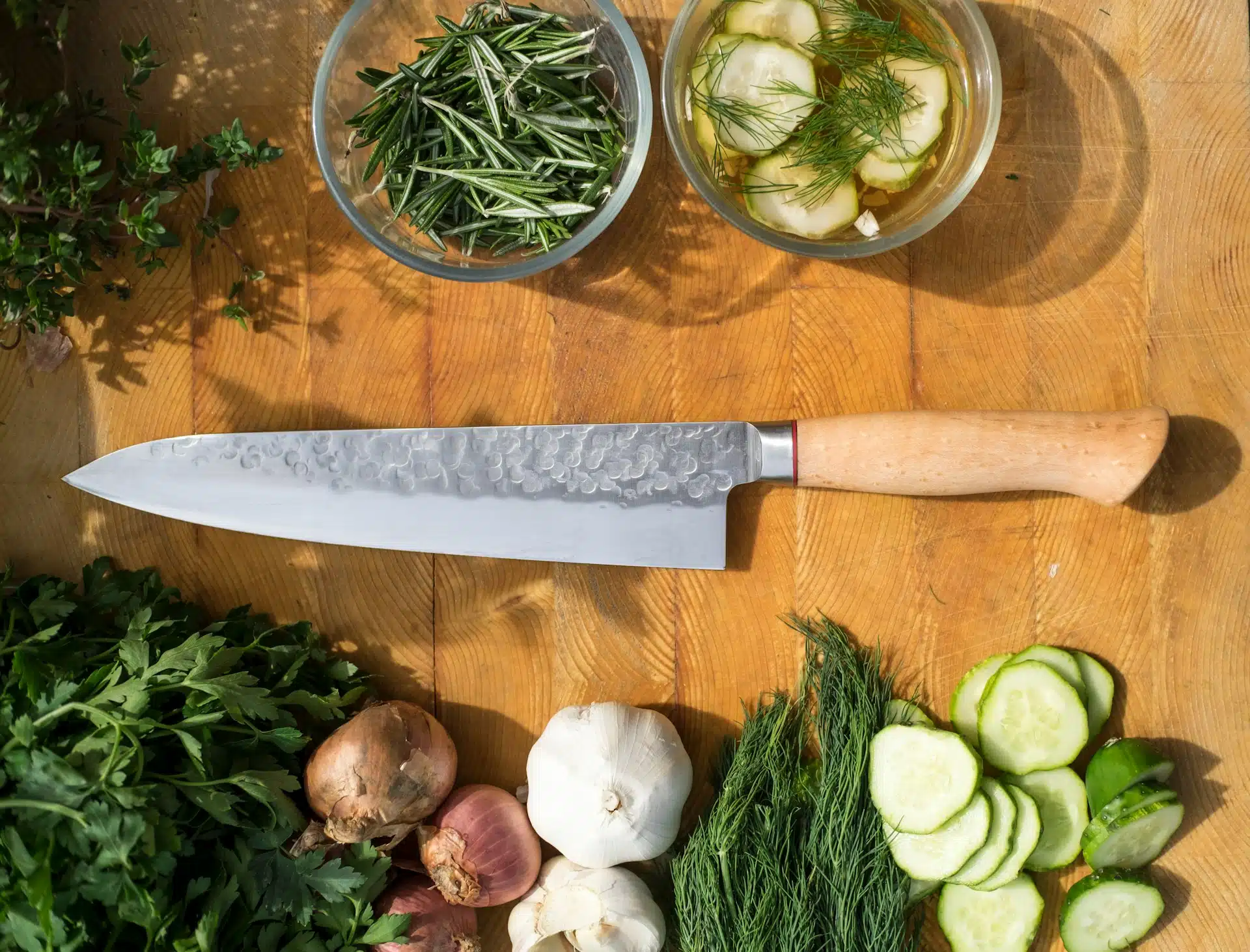 How to Choose the Right Leather Knife?