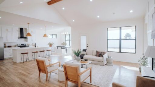 How to Prep Your Home for Guests: A Fast But Effective Cleaning Guide